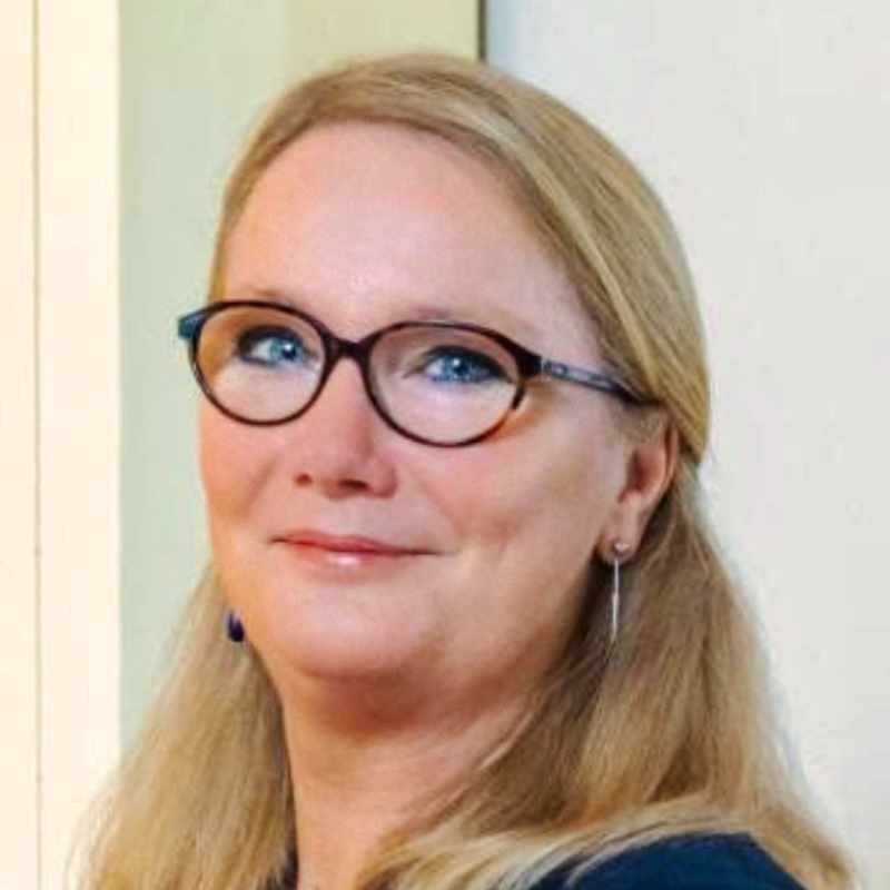 Saskia Wesselius North Sea Beach Rugby Saskia Wesselius North Sea Beach Rugby